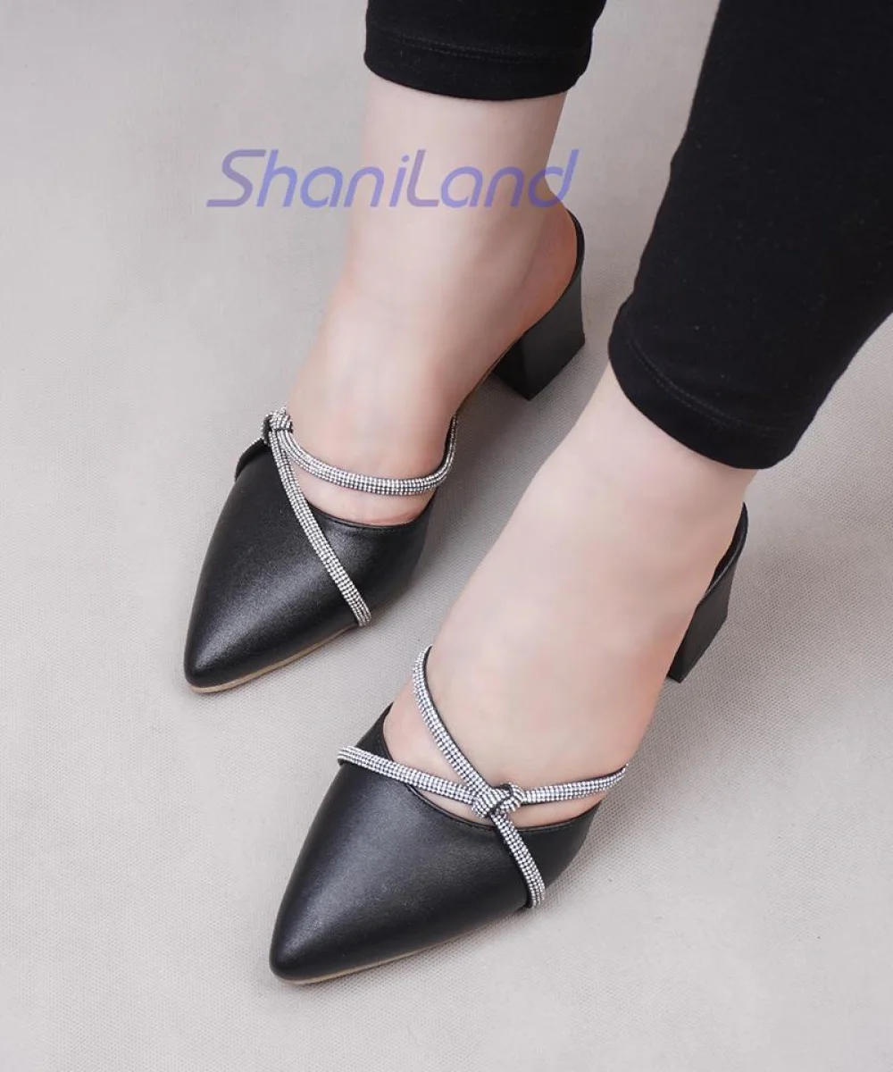 صندل زنانه مجلسی نگین دار کد 26575