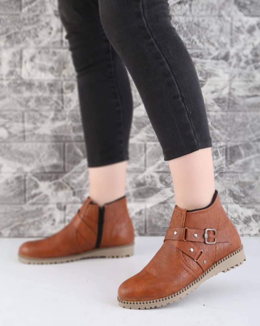 نیم بوت بغل زیپ چرمی کد 2148