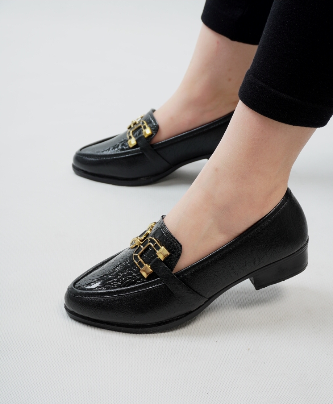 کفش کالج زنانه یراق دار کد 23685