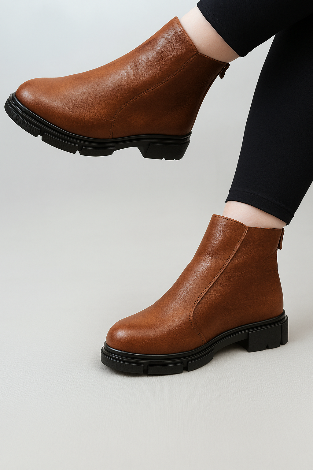 نیم بوت چرمی پشت زیپ 2142